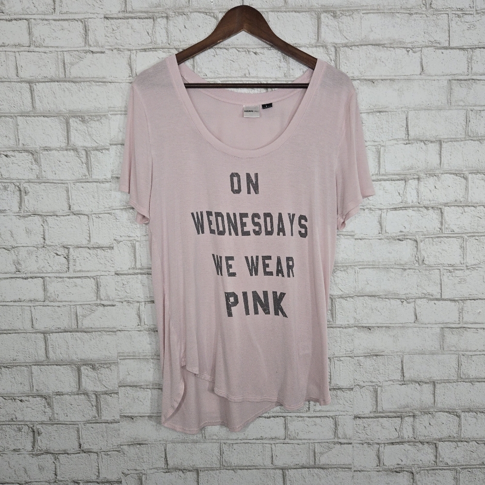 Mean Girls "On Wednesday we wear pink" graphic tee